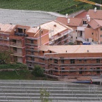 Bauphase der Wohnanlage in Montan